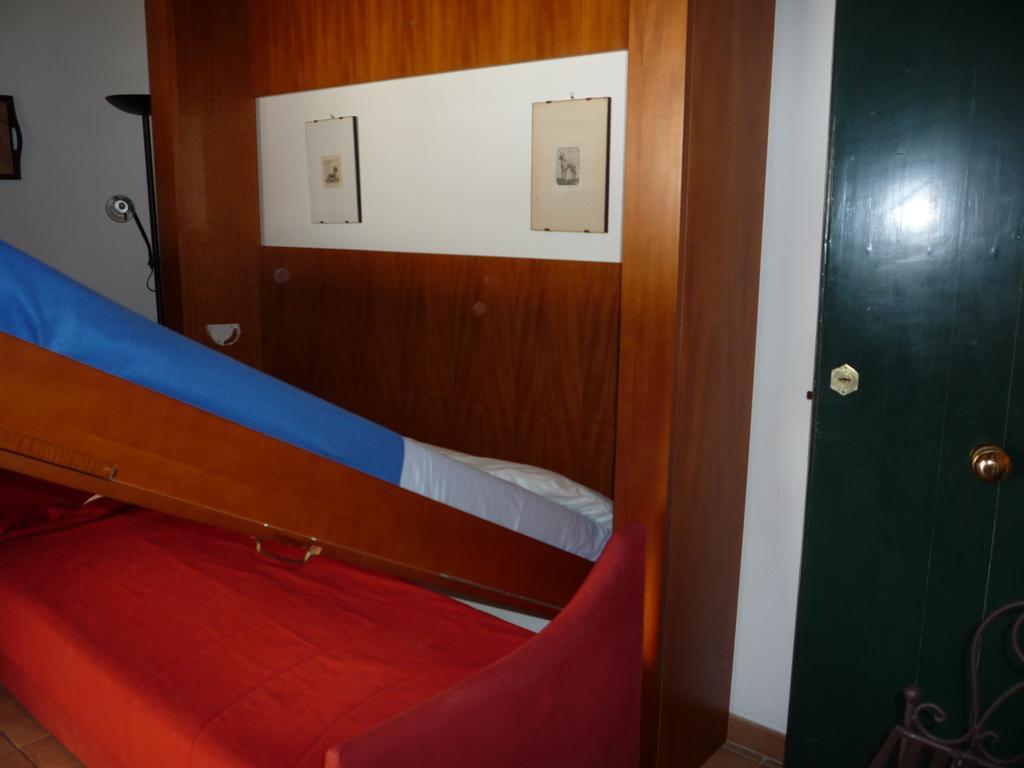 4Roomsrelax Aeroporto di Catania Fontana Rossa Camera foto